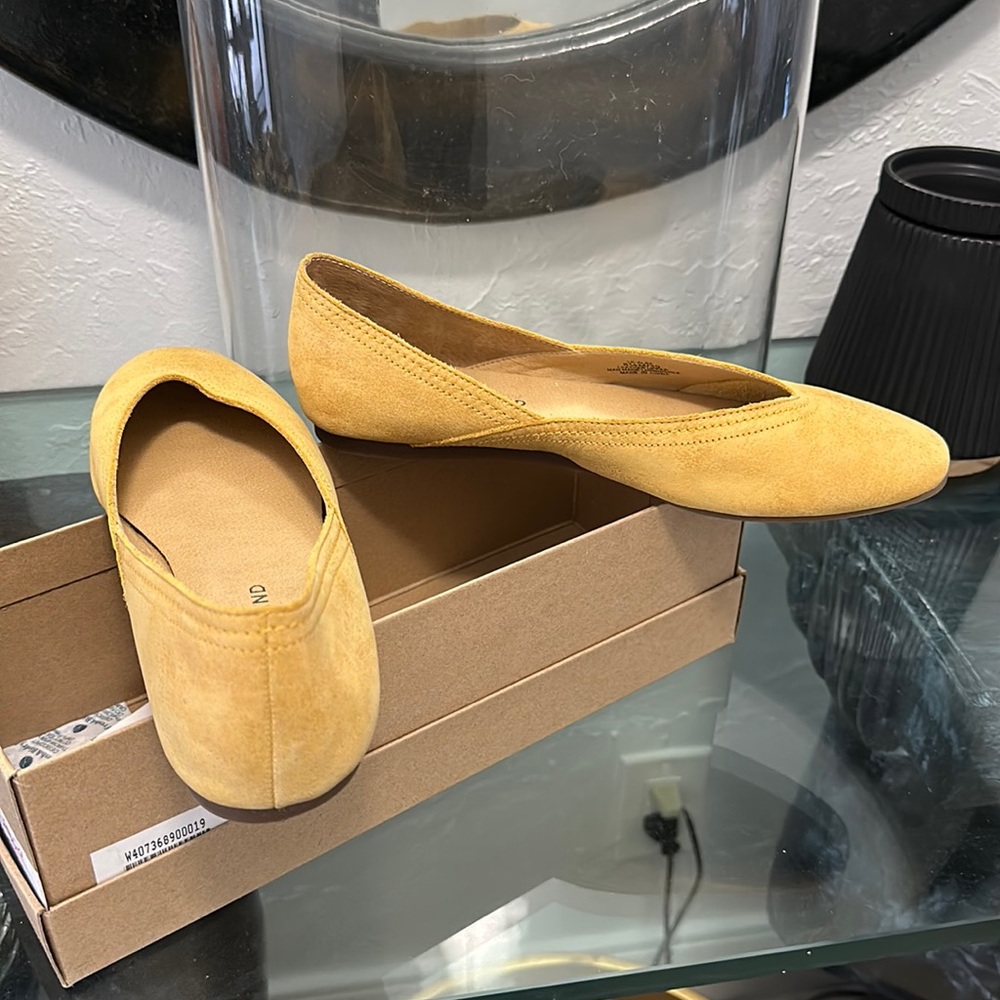 Lucky Brand leather flats